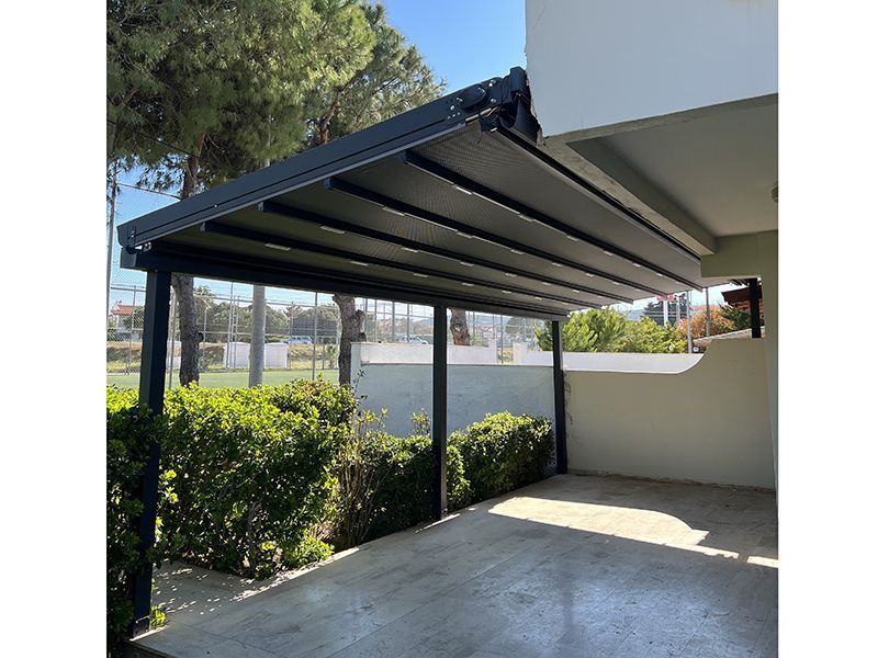 Luna Retractable Awning | 5M X 3.5M 