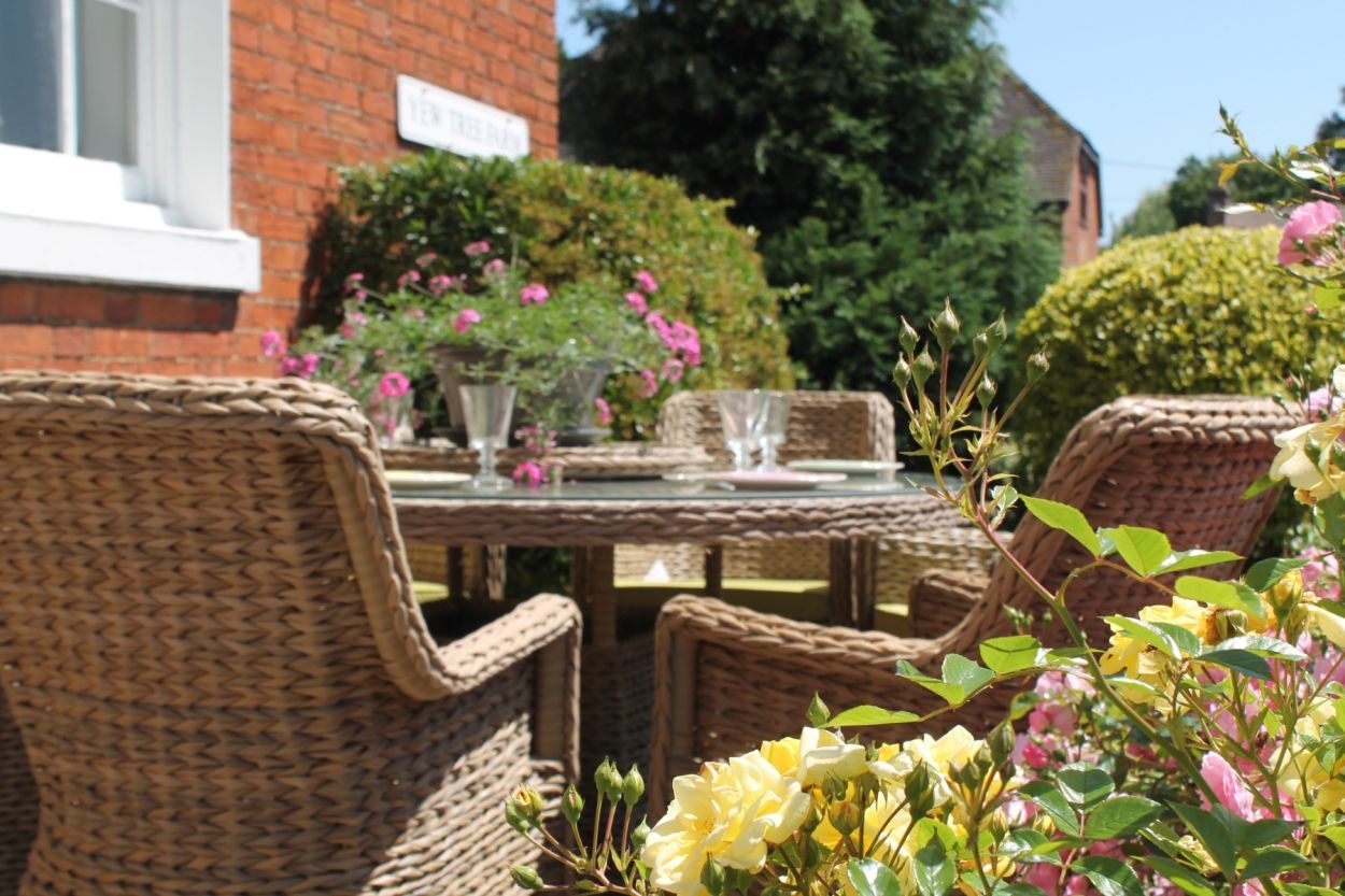 Montana Round Dining Table-Garden Furniture Centre-MidInstock,instock,HighRange,MidRange,Dining Table,Outdoor Furniture,Rattan Furniture,Montana Range,Outdoor Dining,Rattan,Tables,Montana,Rattan Tables-{collection_title}