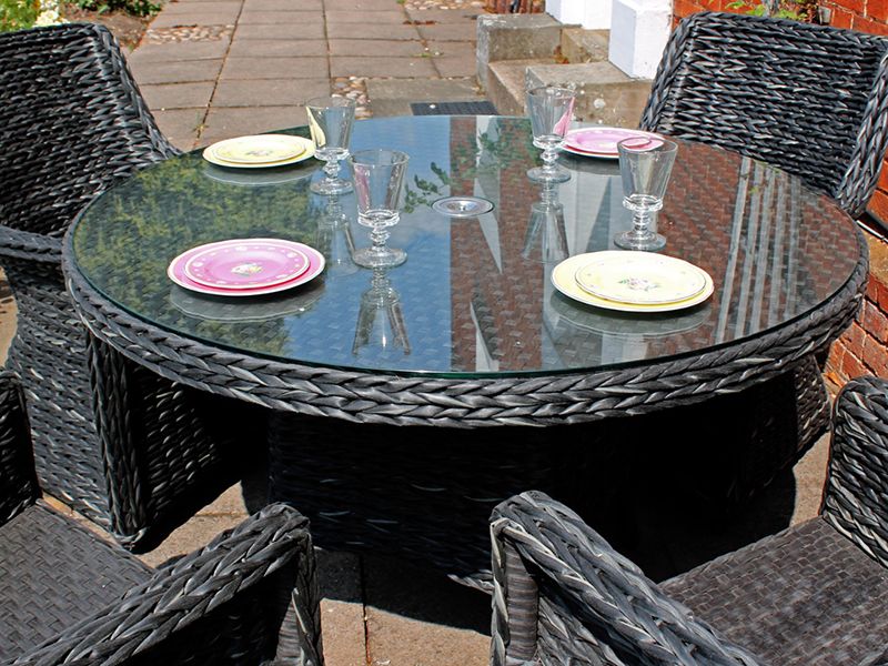 Midnight Montana Round Dining Table