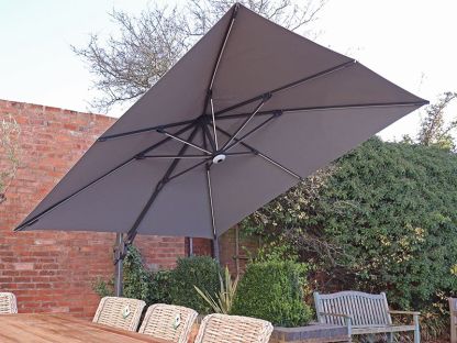 Royal 3M Square LED Parasol