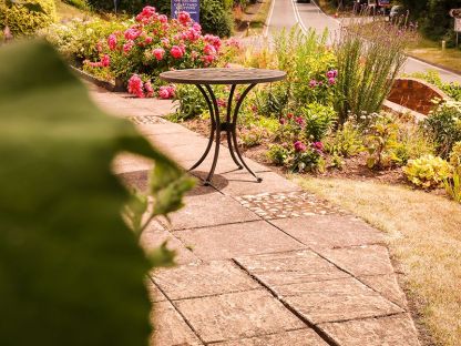Carnglaze 90cm Table