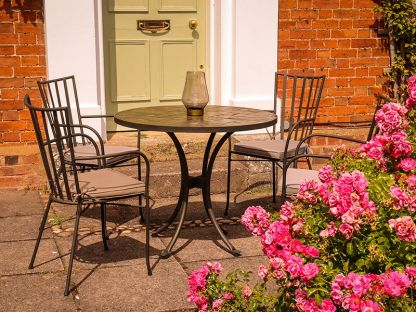 Carnglaze 4 Chair Dining Set