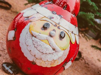 Festive Santa Sculpture Large