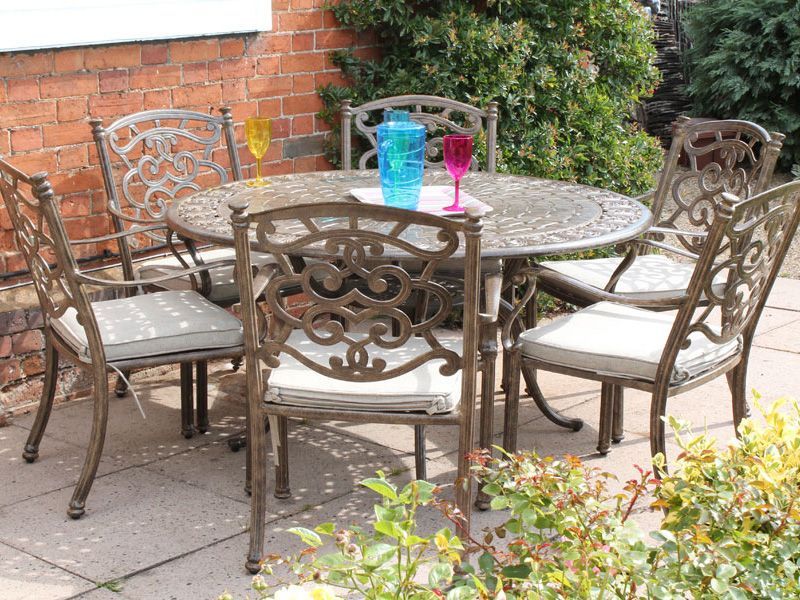 Casino 6 Seater Round Table and Chairs Set