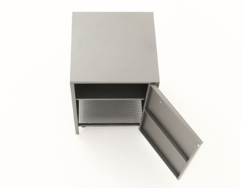 Outdoor Kitchen Cabinet With Door