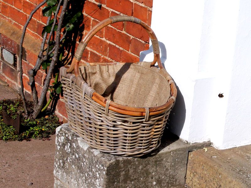 Kubu Oval Log Basket With Jute Lining