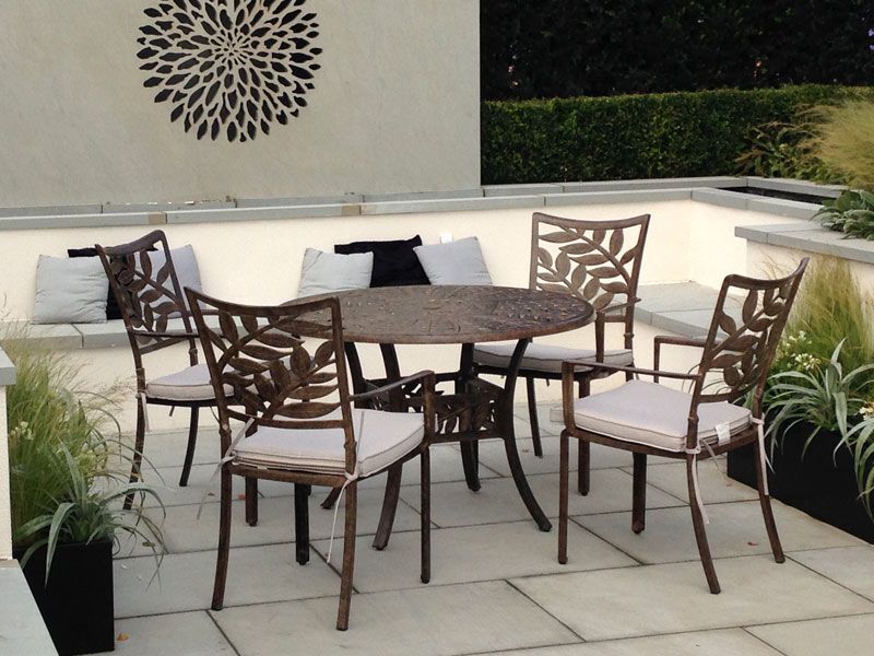 Leaf 4 Seater Round Table and Chairs 'set' 