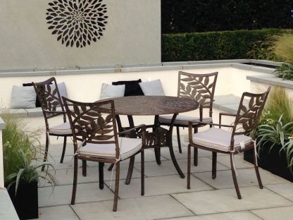 Leaf 4 Seater Round Table and Chairs 'set' 