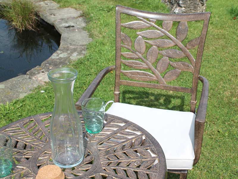 Leaf 2 Seater Bistro Set-Garden Furniture Centre-MidRange,Tables,Dining Set,Metal,Outdoor Furniture,Sale,Metal Furniture,Casino & Leaf Range,Outdoor Sale,Outdoor Dining,Balcony & Duo Sets,Spring & Summer Sale,Autumn & Winter Sale-{collection_title}