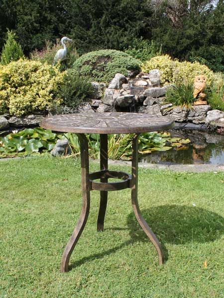 Leaf Bistro Table