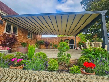 Luna Retractable Awning | 5M X 3.5M 