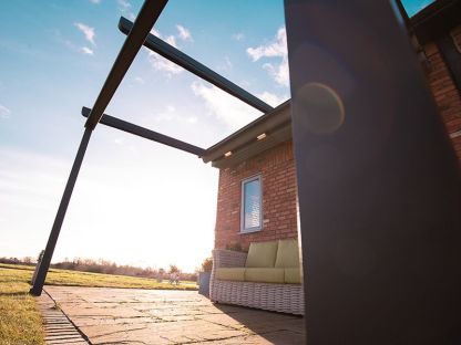 Luna Retractable Awning | 3M X 3M 