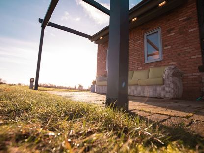 Luna Retractable Awning | 3M X 3M 