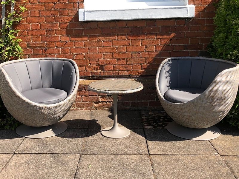 Luxor Meteor Swivel Chair Set 