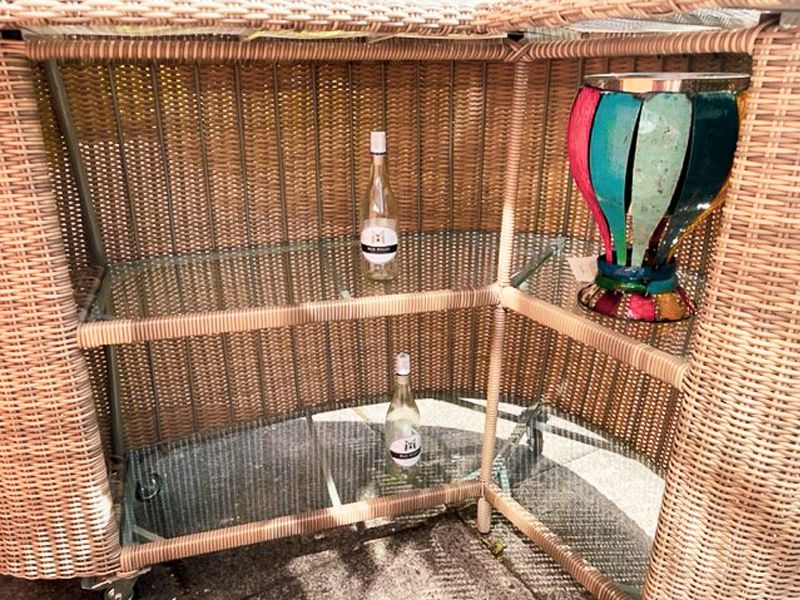 Meteor Spa Bar 