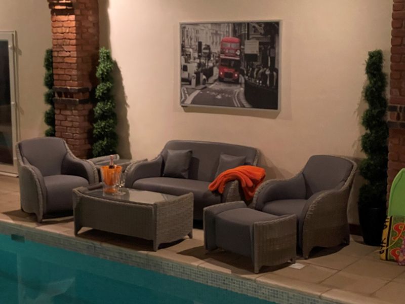Meteor 2-Seater Sofa Suite 