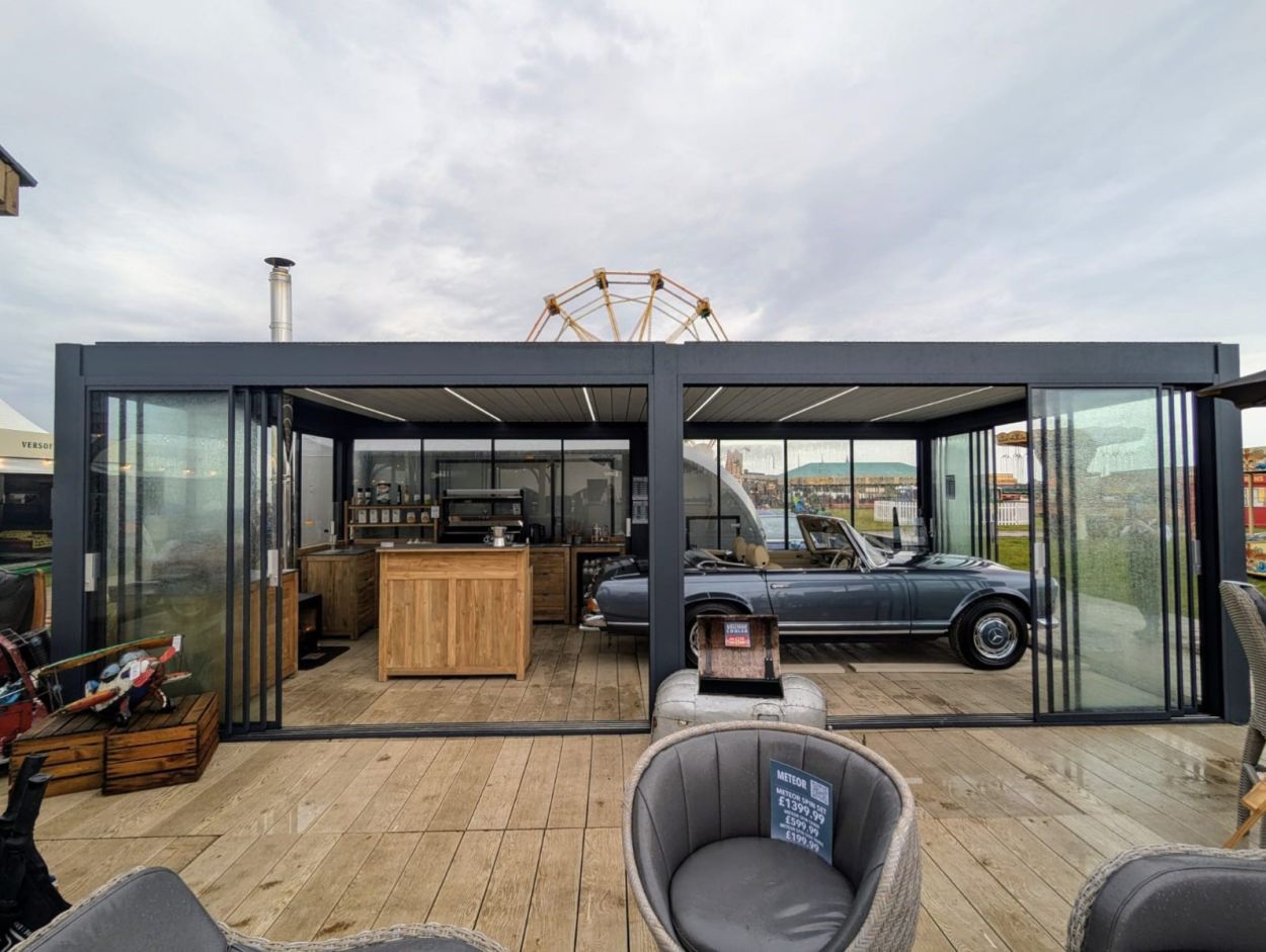 Mirage 8x4M Bioclimatic Pergola-Garden Furniture Centre-HighRange,Free Standing,Showroom exdis,Mirage,Metal Gazebos,Garden Rooms Gazebos,Bioclimatic Pergolas Gazebos,Gazebos,Bioclimatic Pergolas-{collection_title}