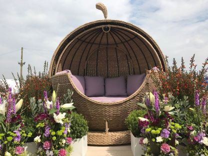 Montana Apple Day Bed - Ex Display-Garden Furniture Centre-Showroom exdis,Loungers,Outdoor Furniture,Rattan Furniture,Loungers & Daybeds,Montana Range,Sale,Ex-Display-{collection_title}