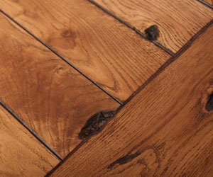 Stunning highlighted oak grain 