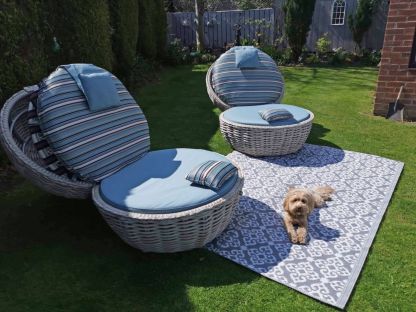 Fiji Magic Apple Day Bed