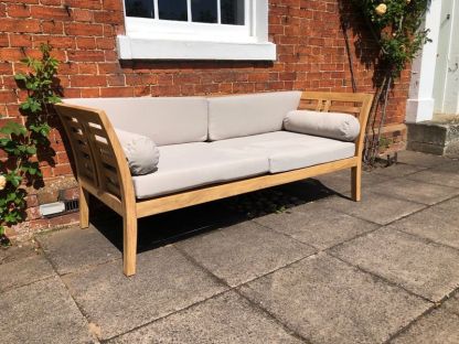 Paris Sofa | FSC® Certified