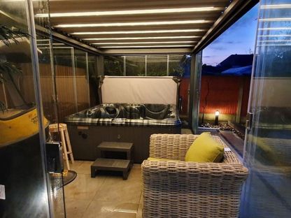 Pergo-Lux 5 x 3M Free Standing 