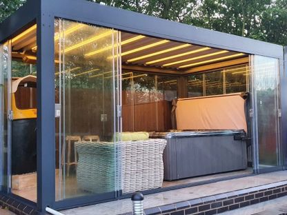 Pergo-Lux 5 x 3M Free Standing 