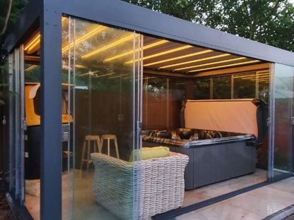 Pergo-Lux 5 x 3M Free Standing 