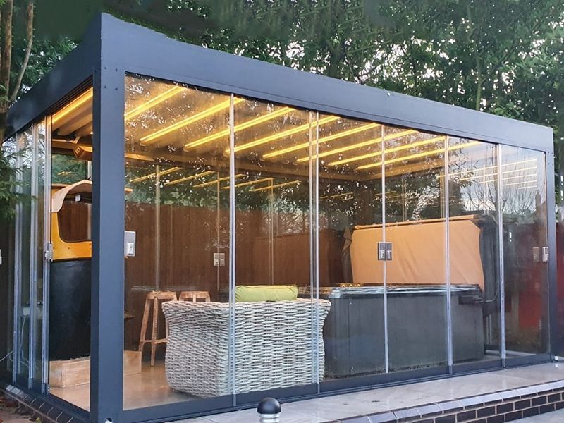 Pergo-Lux 5 x 3M Free Standing 