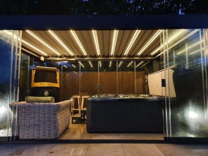 Pergo-Lux 5 x 3M Free Standing 