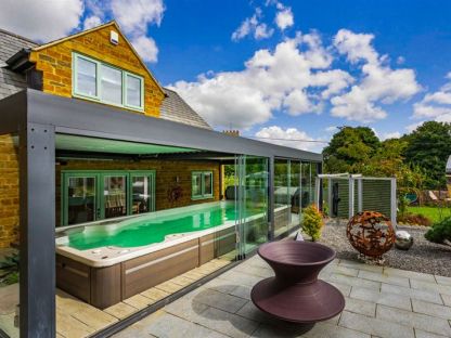 Pergo-Lux 8 x 6M Free Standing | Garden Room