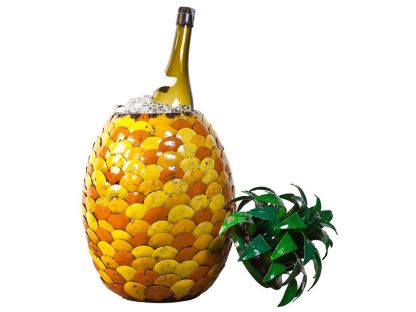 Chilled Pineapple Drinks Cooler