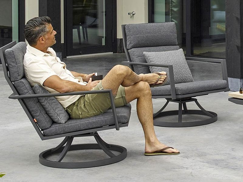 Maroon Relax Chair | Life Range 