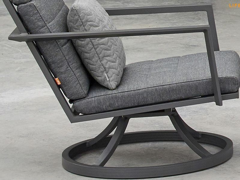 Maroon Relax Chair | Life Range 