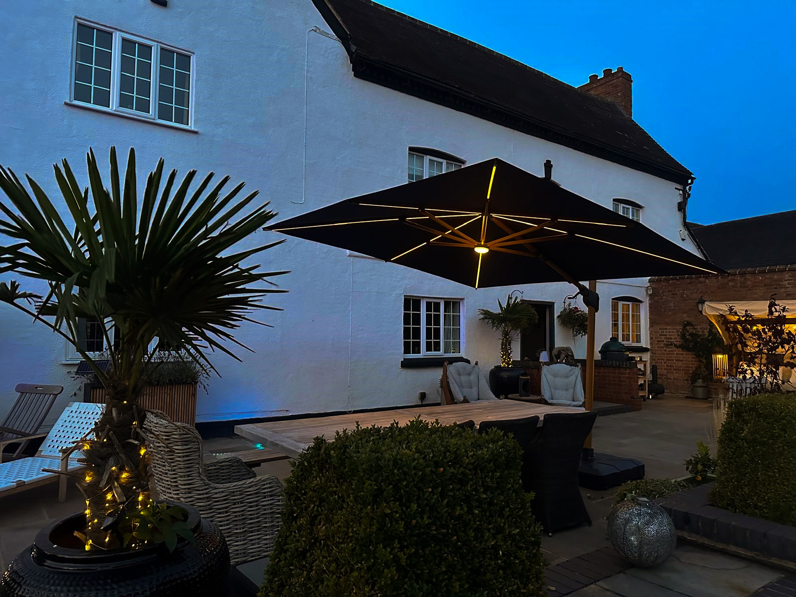 Sicily 3M Square Cantilever Parasol With LED Lights | Grey | Pre- Order