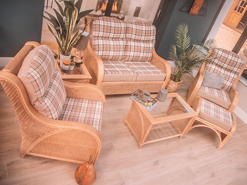Moreton 6 Piece Suite
