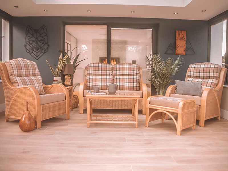 Moreton 6 Piece Suite