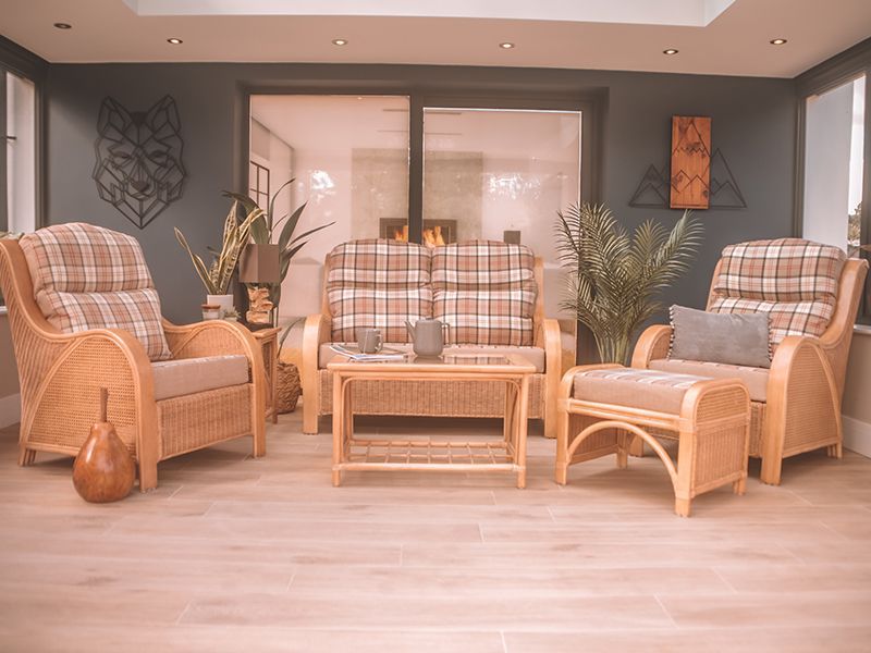 Moreton 6 Piece Suite