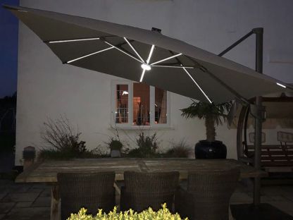 Royal 3M Square LED Parasol