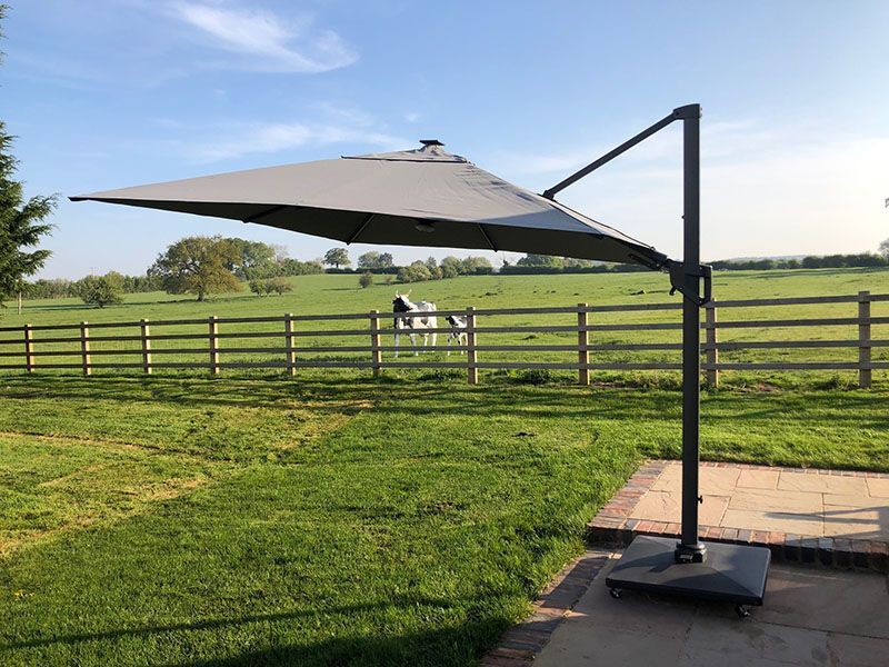 Royal 3M Square LED Parasol