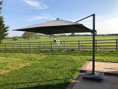 Royal 3M Square LED Parasol