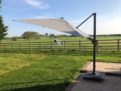 Royal 3M Square LED Parasol