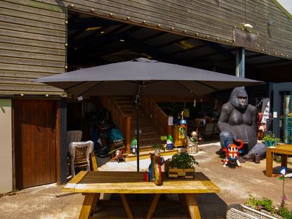 Royce Junior 2.5M SQ Cantilever Parasol | Norfolk Leisure
