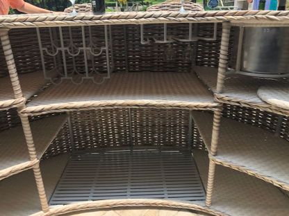 Fiji Curved Bar 