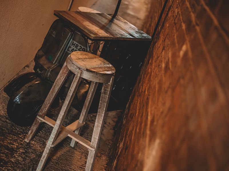 Tuk Tuk Bar Stool