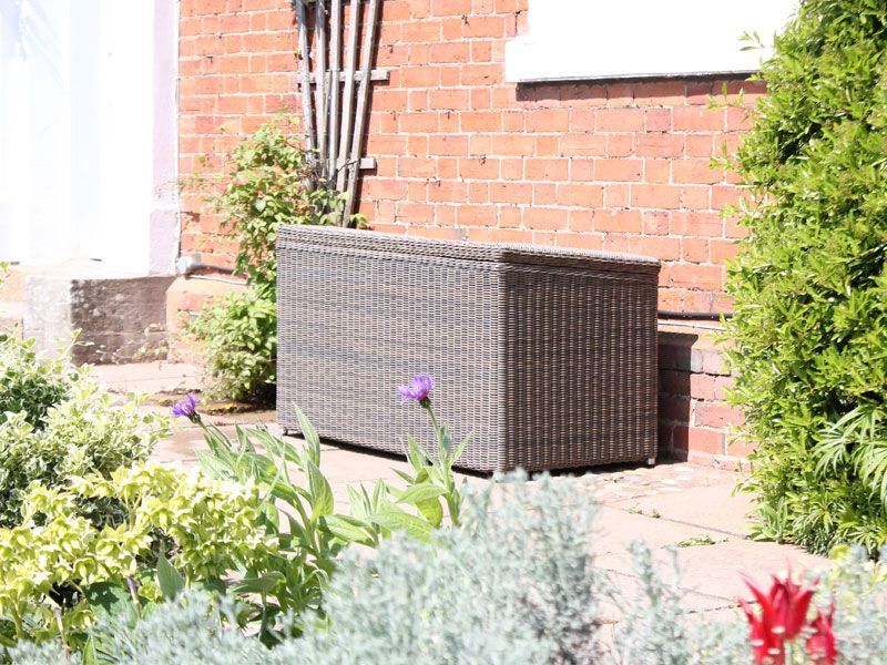 Seville Cushion Box