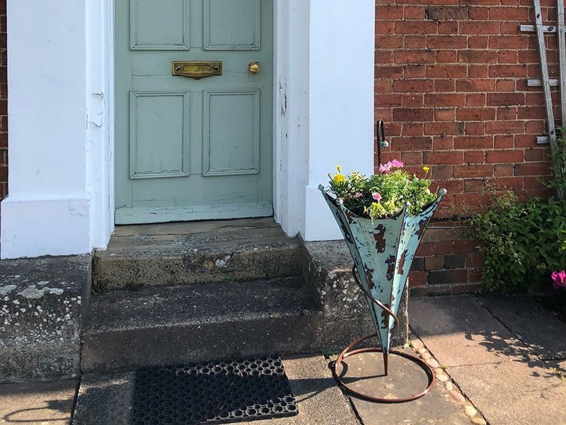 Singing In The Rain | Umbrella Stand -Garden Furniture Centre-48Hour Dispatch,LowRange,Ornaments,Accessories,Ranges,Think Outside Range,Metal Garden Ornaments,Outdoor Storage,Garden Planters,Think Outside Range Ranges,Ornaments Accessories-{collection_title}