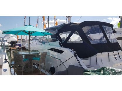 Fiji Bar Set with Ice Box