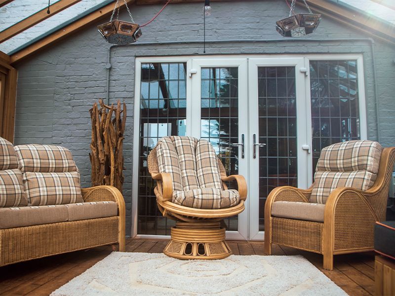 Moreton Swivel Suite