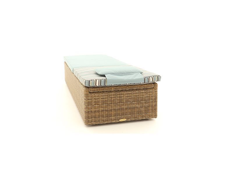 Willow Sun Lounger-Garden Furniture Centre-MidInstock,instock,MidRange,Loungers,Outdoor Furniture,Rattan Furniture,Loungers & Daybeds,Rattan,Rattan Loungers,Rattan Loungers Loungers-{collection_title}